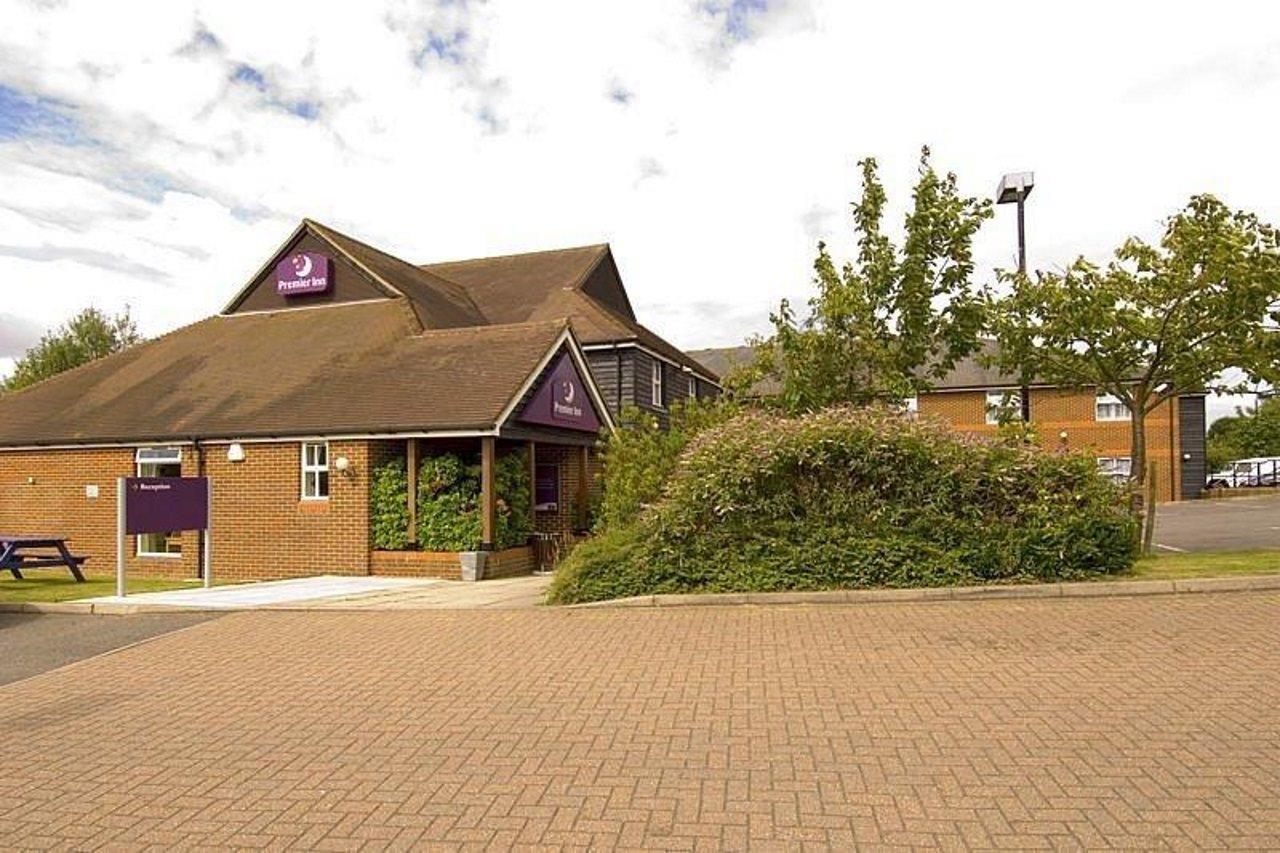 Premier Inn Ashford North Exterior photo